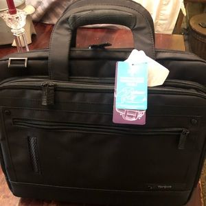 Laptop Bag. Travel Checkpoint-Friendly case NWT